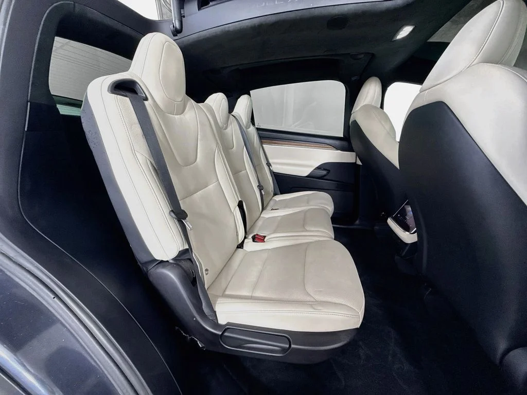 Used 2023 Gray Tesla Standard Range image 27