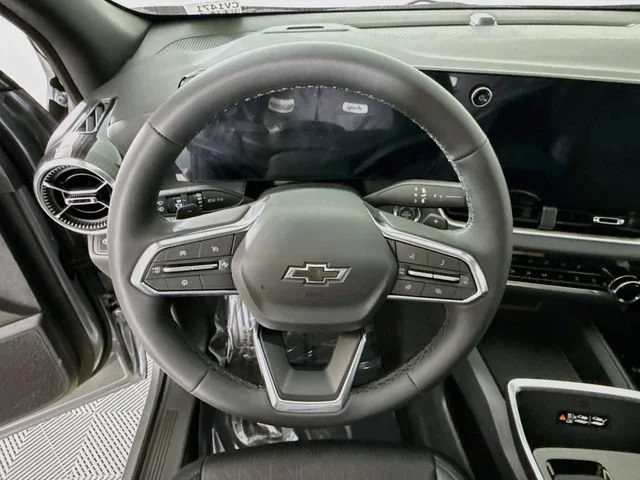 New 2027 Sterling Gray Metallic Chevrolet LT image 13