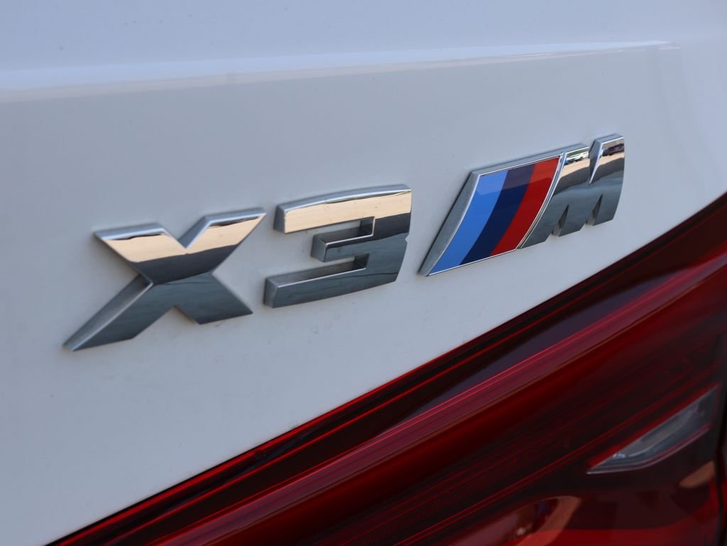 Used 2021 White BMW M image 21
