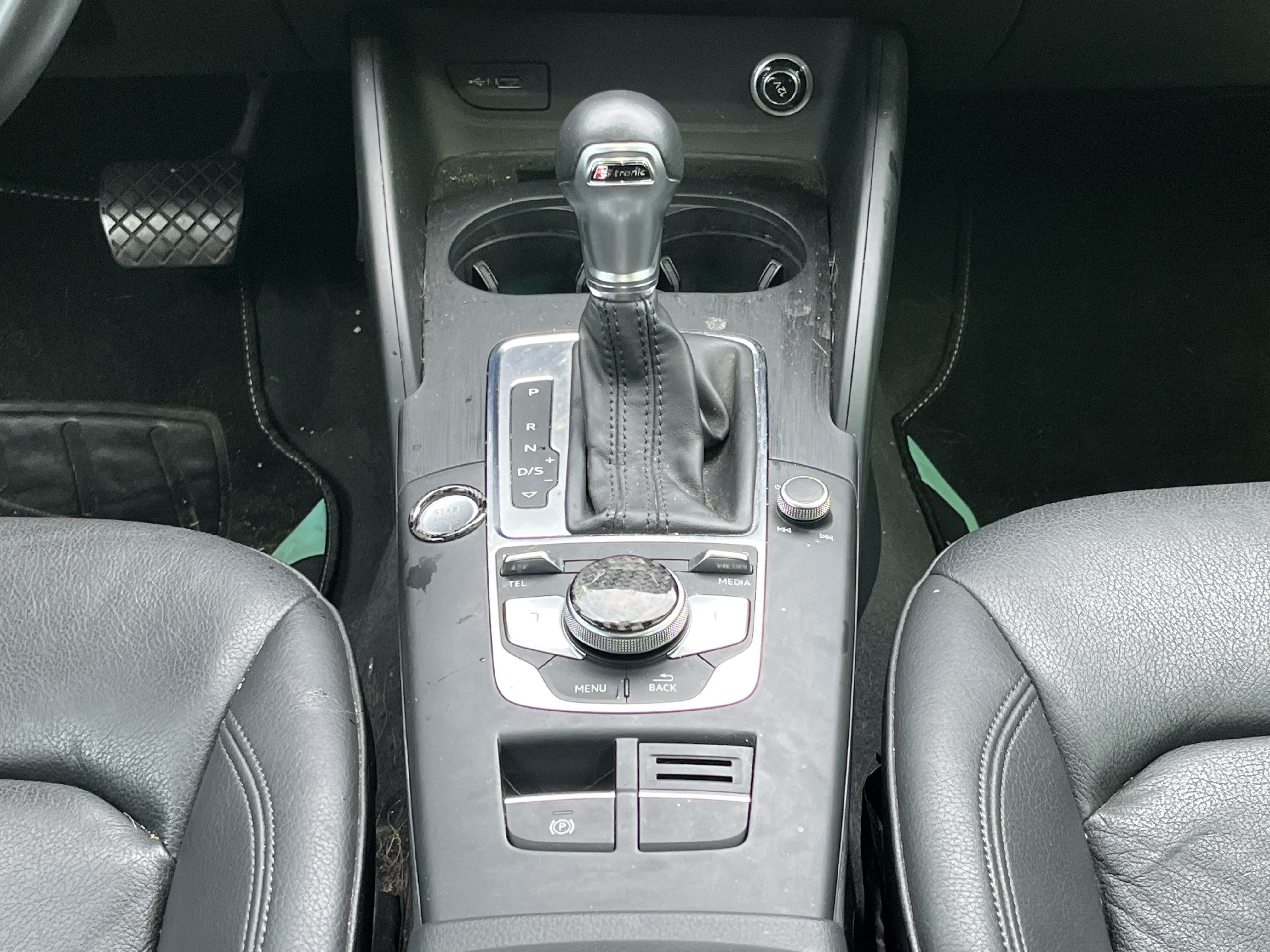 Used 2020 Glacier White Audi Premium image 7