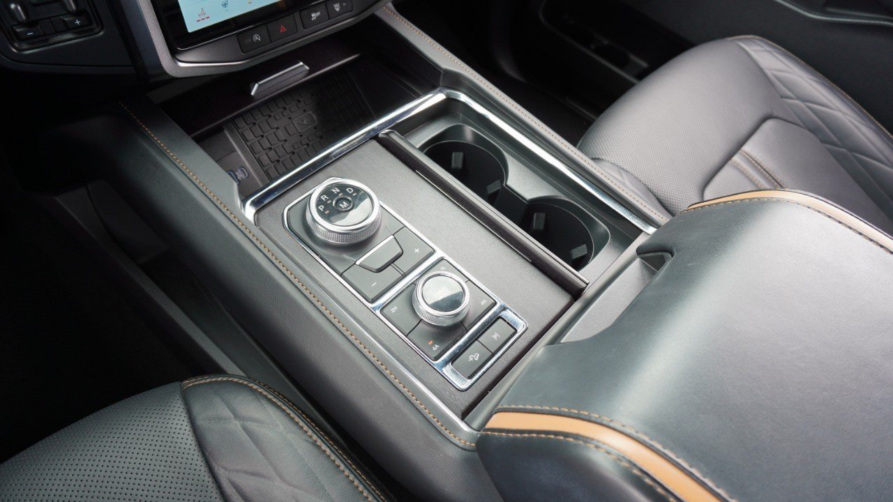 Used 2024 White Ford Platinum image 20