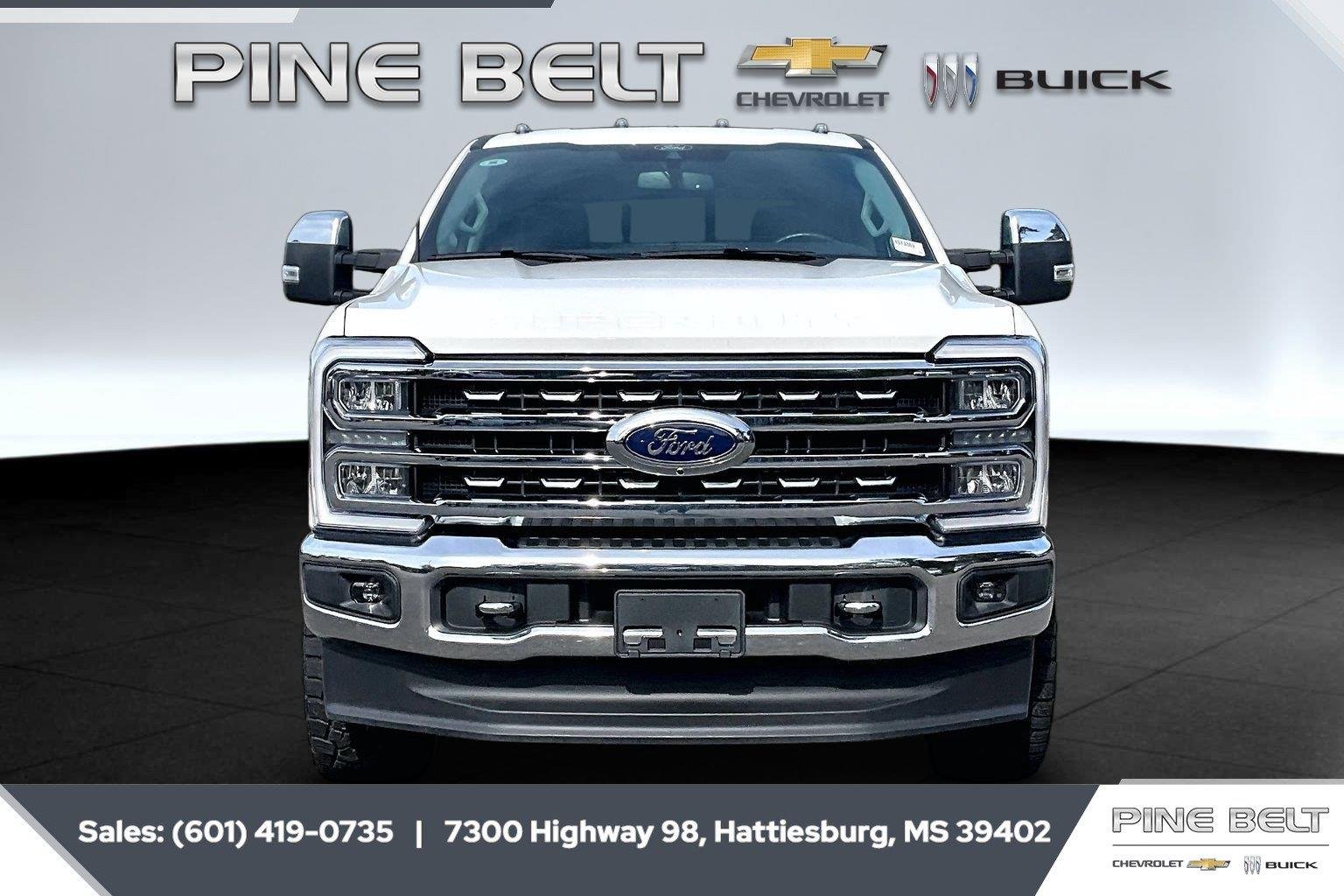 Used 2024 White Ford XL image 3