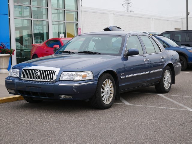 Used 2009 Mercury Grand Marquis LS with VIN 2MEHM75V49X611165 for sale in Roseville, Minnesota