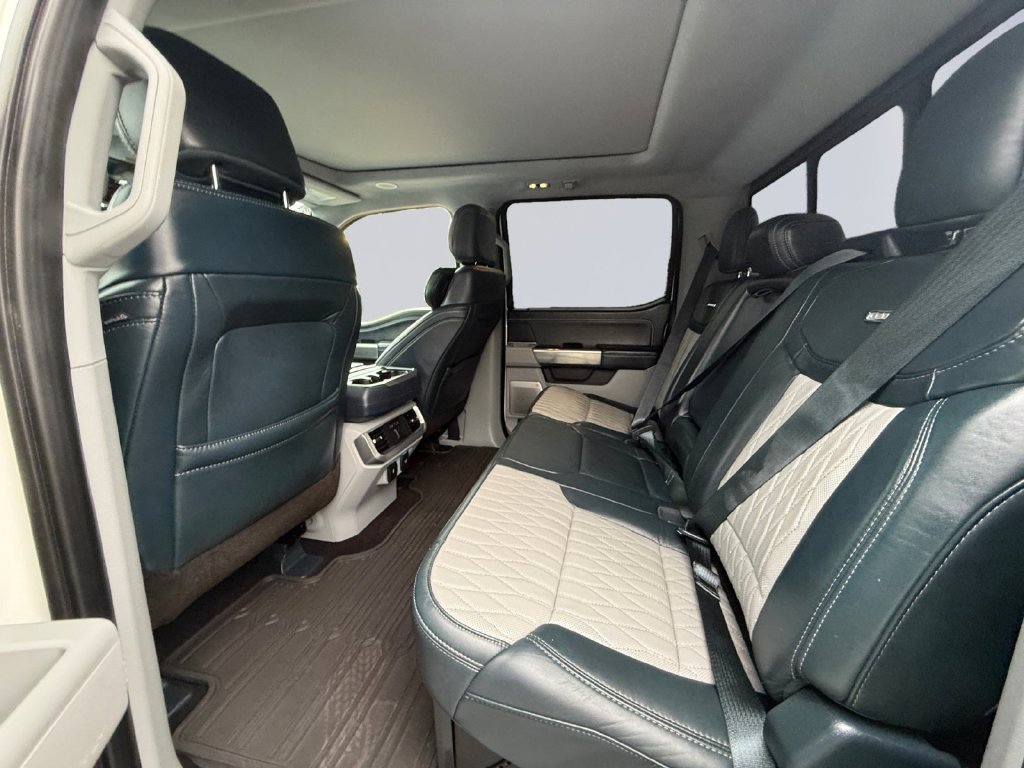 Used 2022 White Ford  image 17