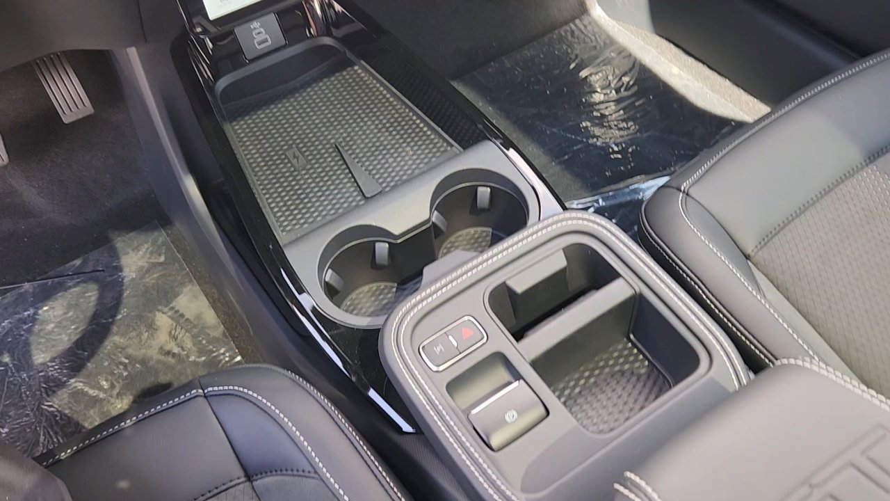 2025 Ford Mustang Mach-E GT - Photo 20