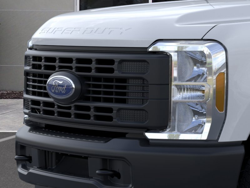 New 2026 Oxford White Ford F-250 image 17