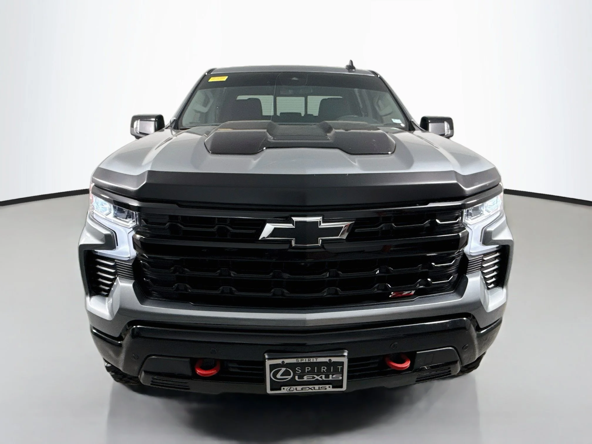 Used 2025 Sterling Gray Metallic Chevrolet LT Trail Boss image 2