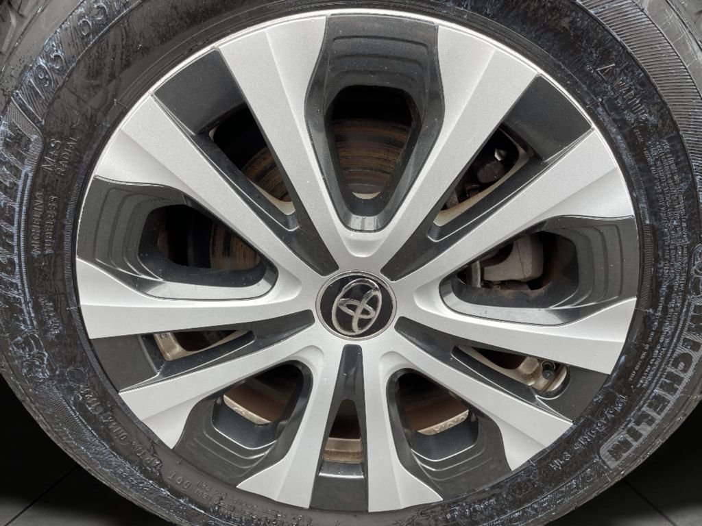 Used 2020 Red Toyota Limited image 26