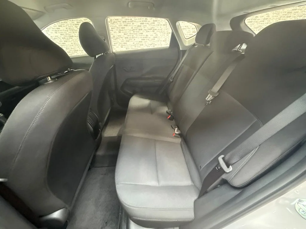 New 2027 Cyber Gray Metallic Hyundai SE image 14