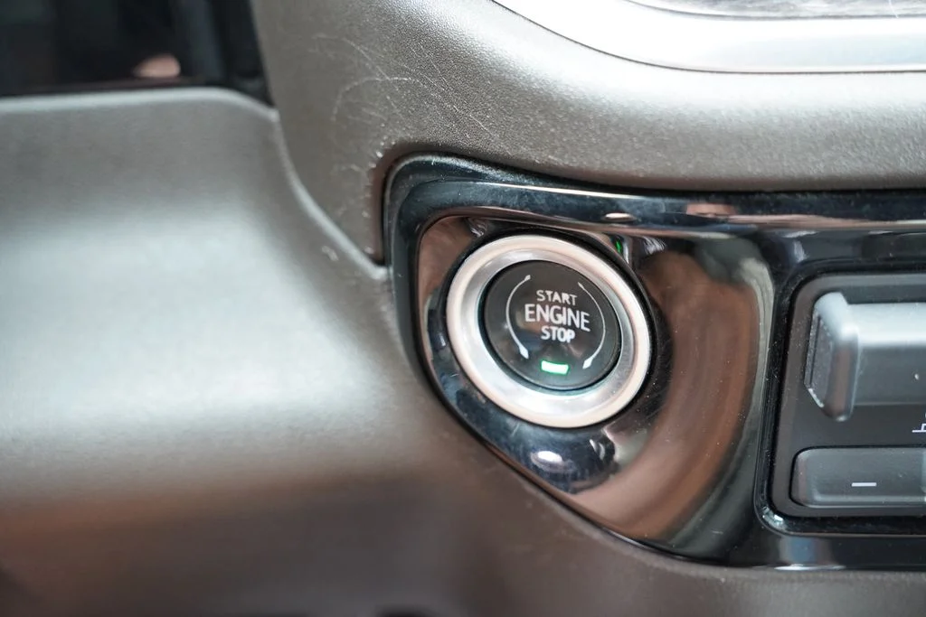 Used 2023 Iridescent Pearl Tricoat Chevrolet LTZ image 33