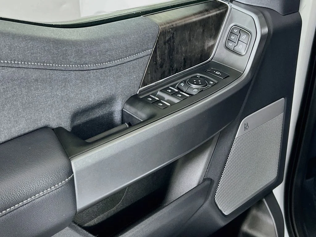New 2026 Oxford White Ford Lariat image 12