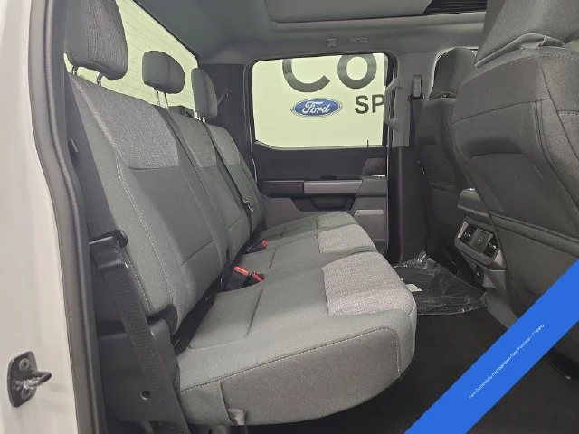 New 2026 Oxford White Ford F-250® XLT image 14