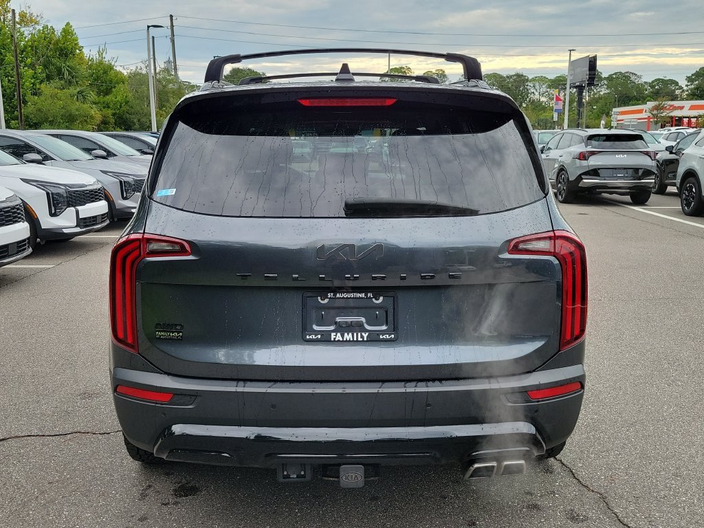 Certified Used 2022 Gravity Gray Kia SX image 6