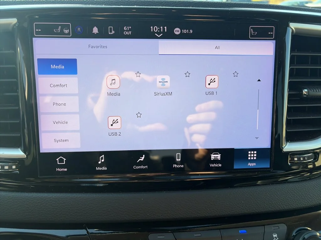 2024 Chrysler Pacifica Touring L - Photo 21