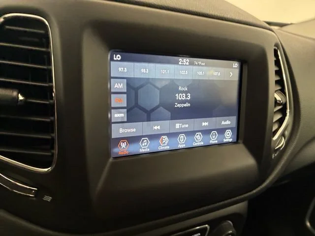 Certified Used 2019 White Jeep Latitude 4x4 image 26