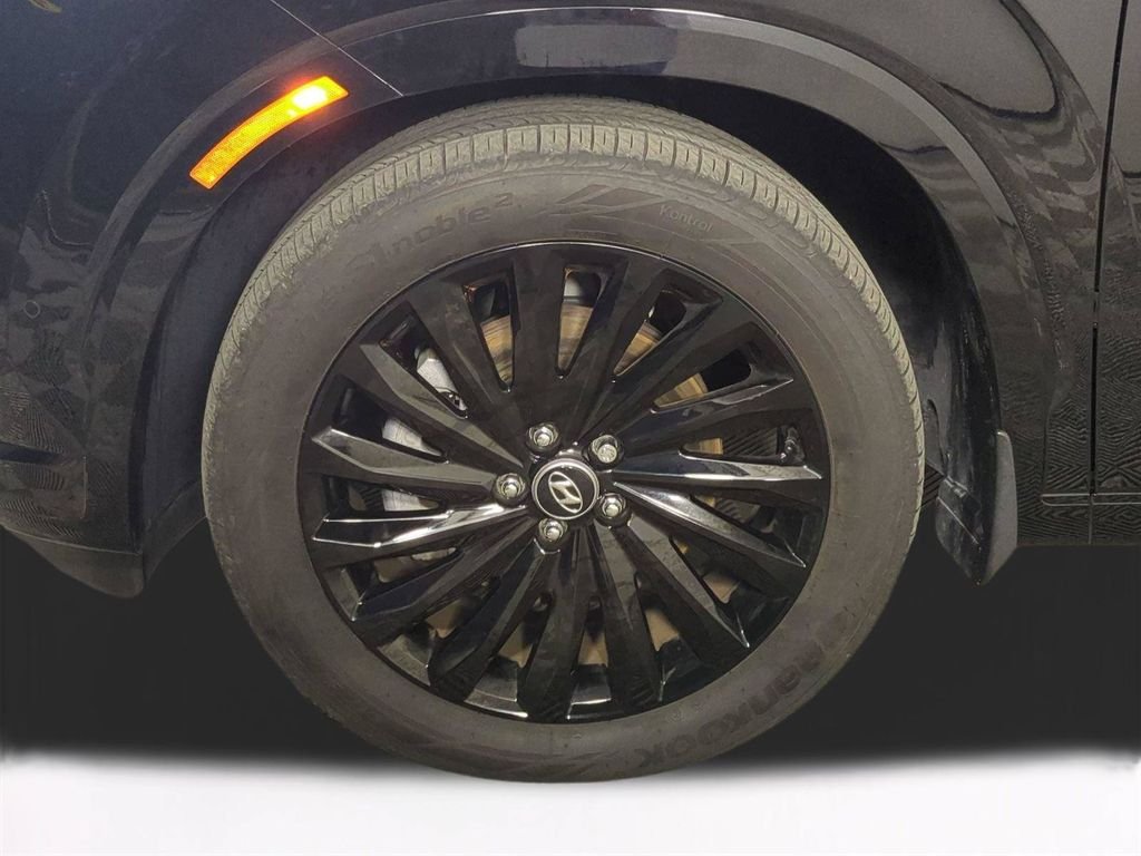 Used 2025 Black Hyundai Calligraphy Night Edition image 11