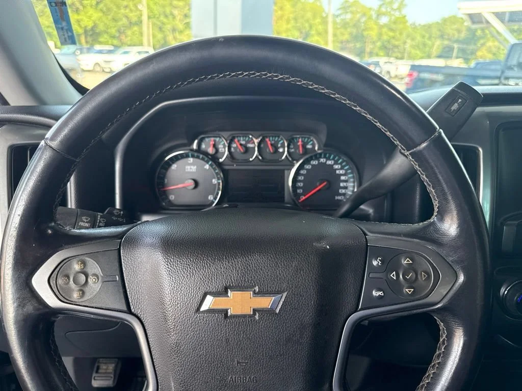 Used 2018 BLACK Chevrolet LT image 23