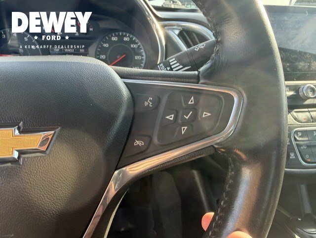 Used 2020 Shadow Gray Metallic Chevrolet LT image 13