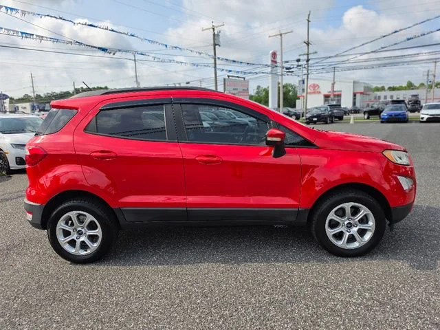 Used 2019 Race Red Ford SE image 6