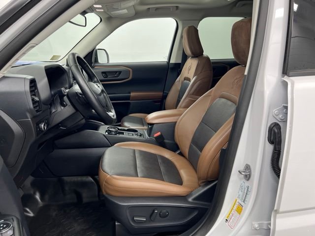 Used 2023 Oxford White Ford Badlands image 18