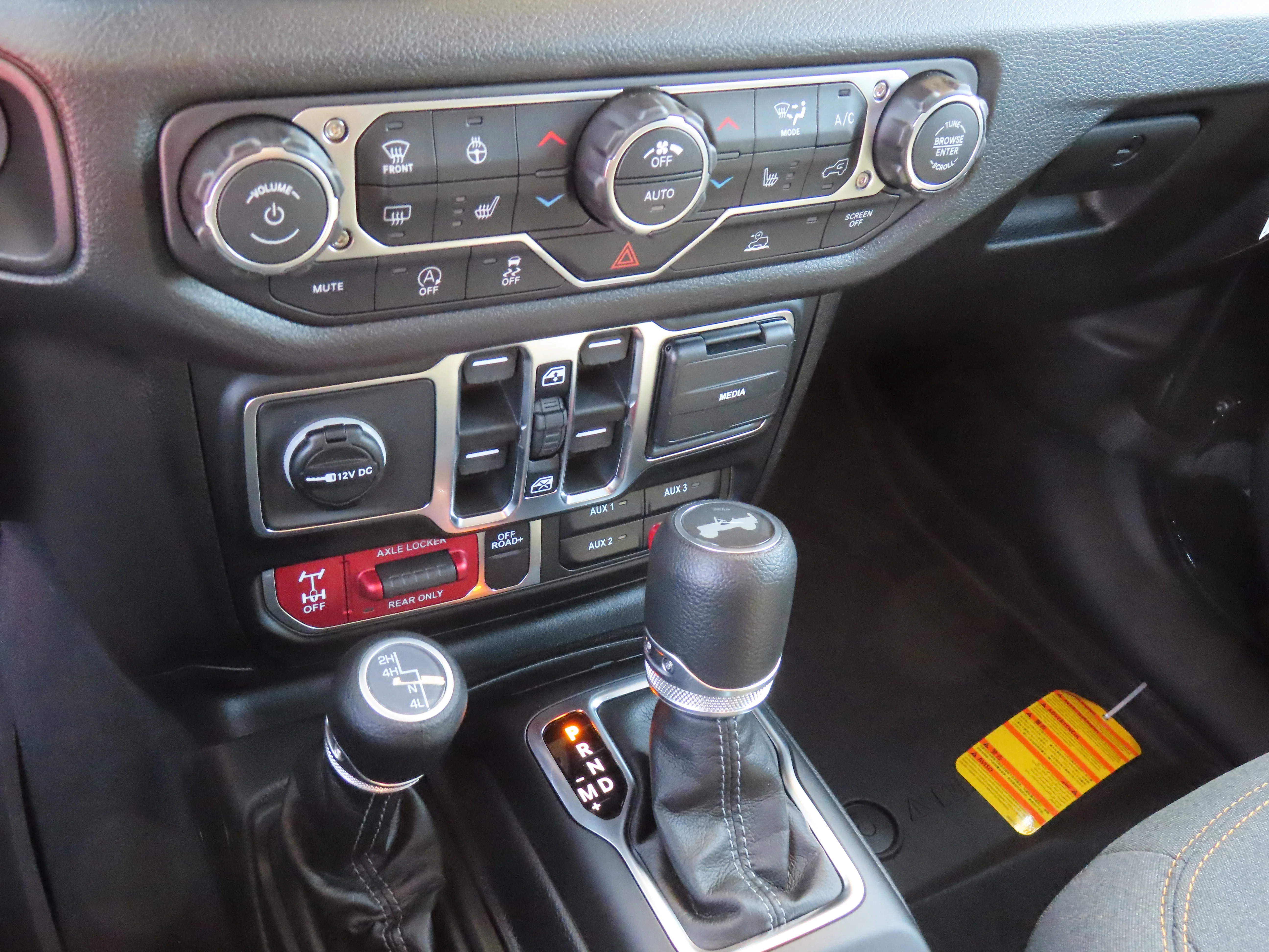 2026 Jeep Wrangler 4-Door Willys - Photo 12