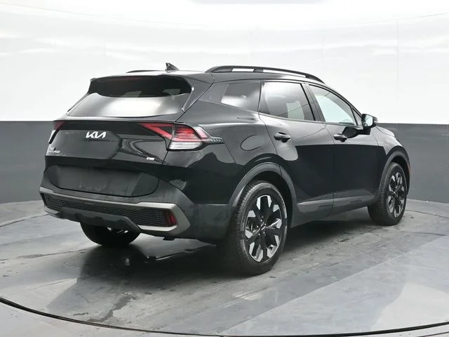Used 2023 Black Kia X-Line image 9