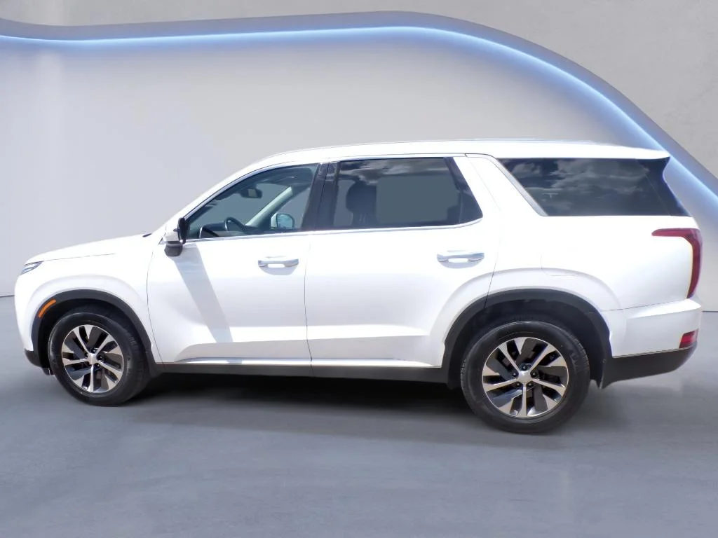Used 2020 Hyper White Hyundai SEL image 8