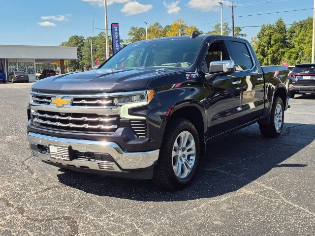Used 2024 Gray Chevrolet LTZ image 9