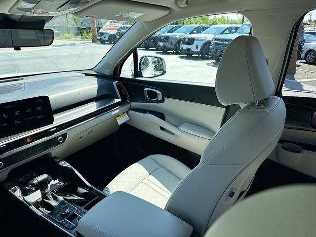 New 2026 Glacial White Pearl Kia S image 23