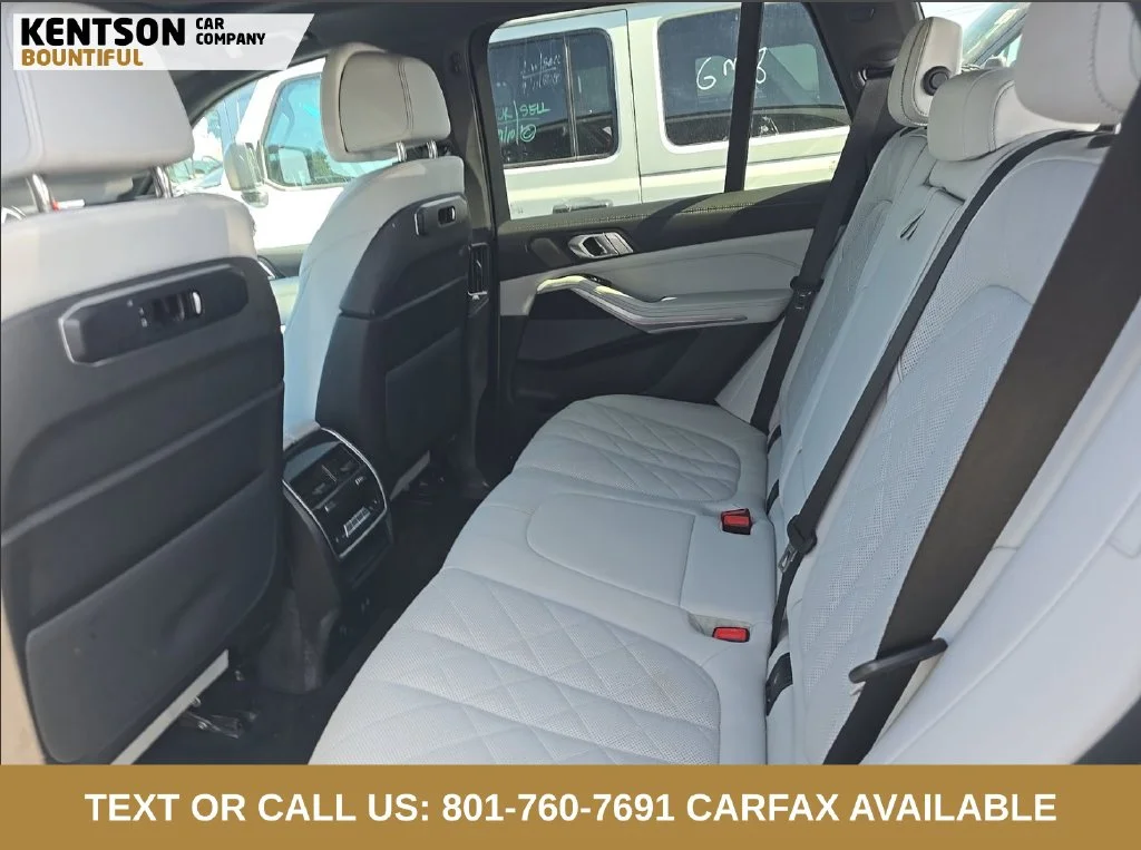 Used 2026 Gray BMW xDrive40i image 6