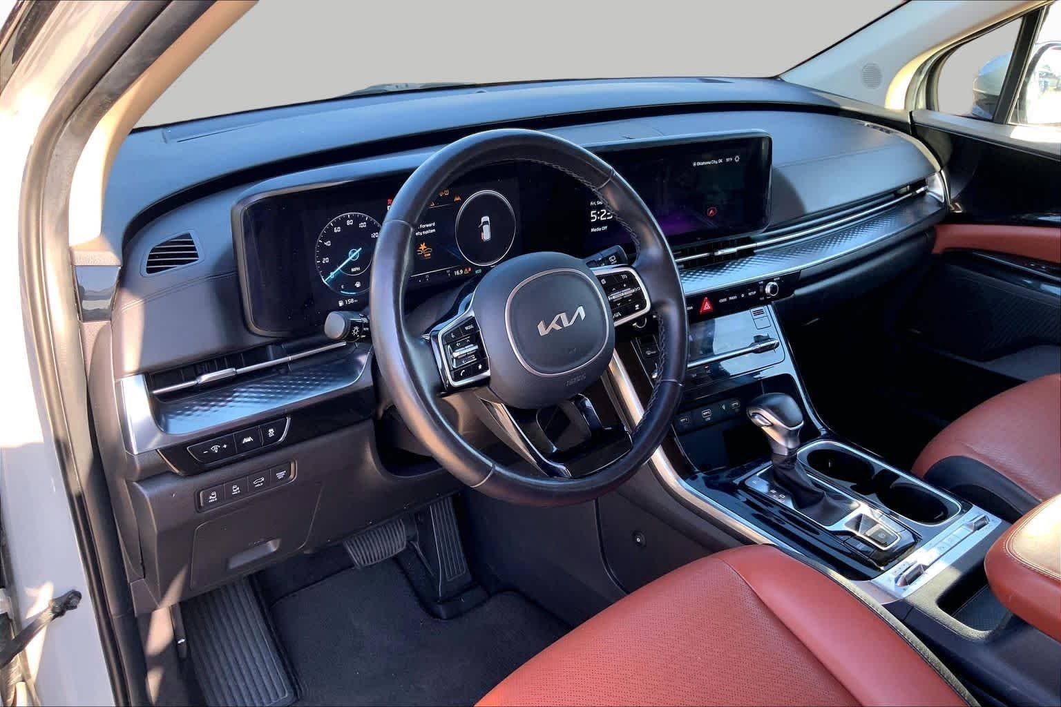 Used 2024 Ceramic Silver Kia SX Prestige image 16