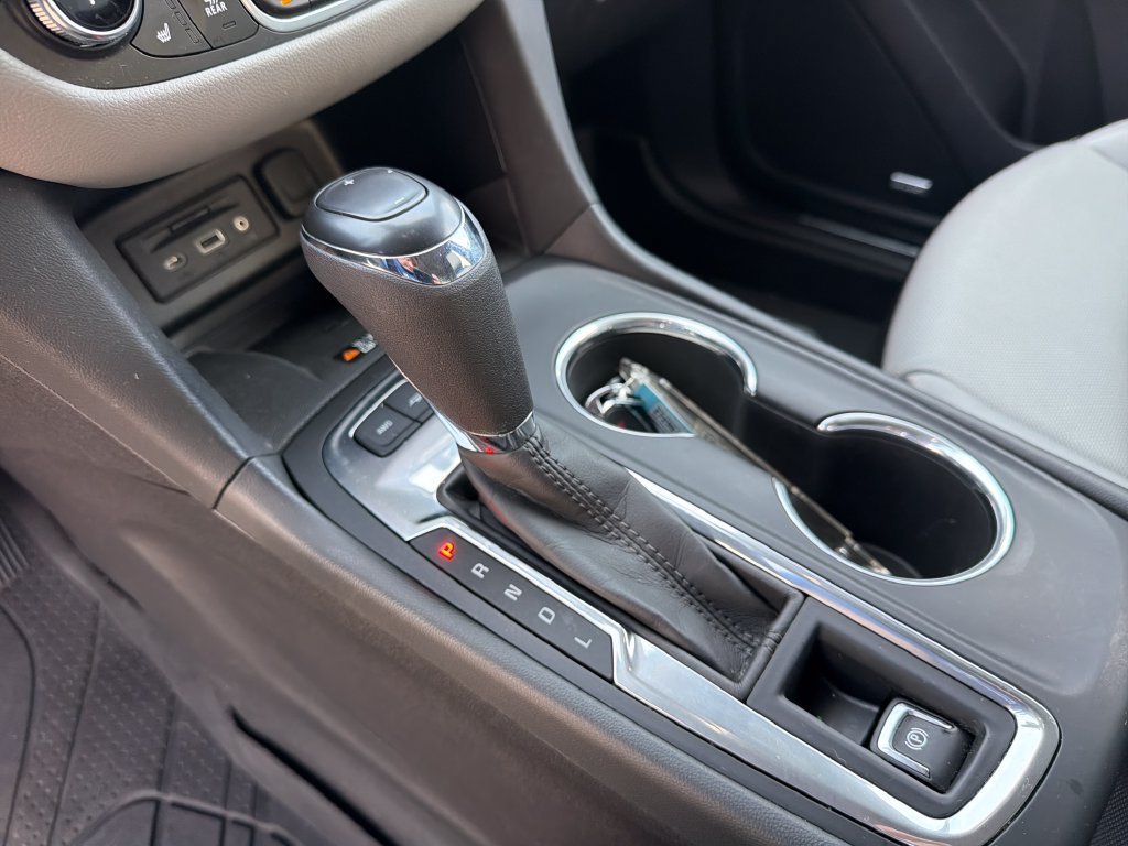 Certified Used 2020 SILVER ICE METALLIC Chevrolet Premier image 23