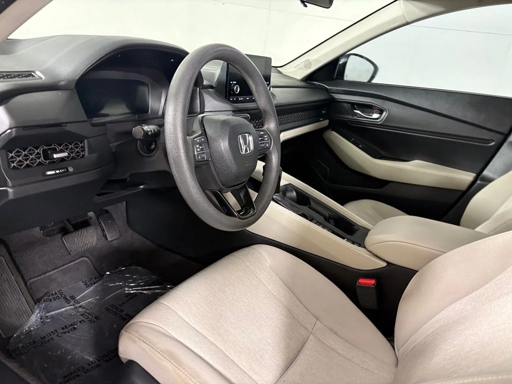 Used 2024  Honda EX image 43