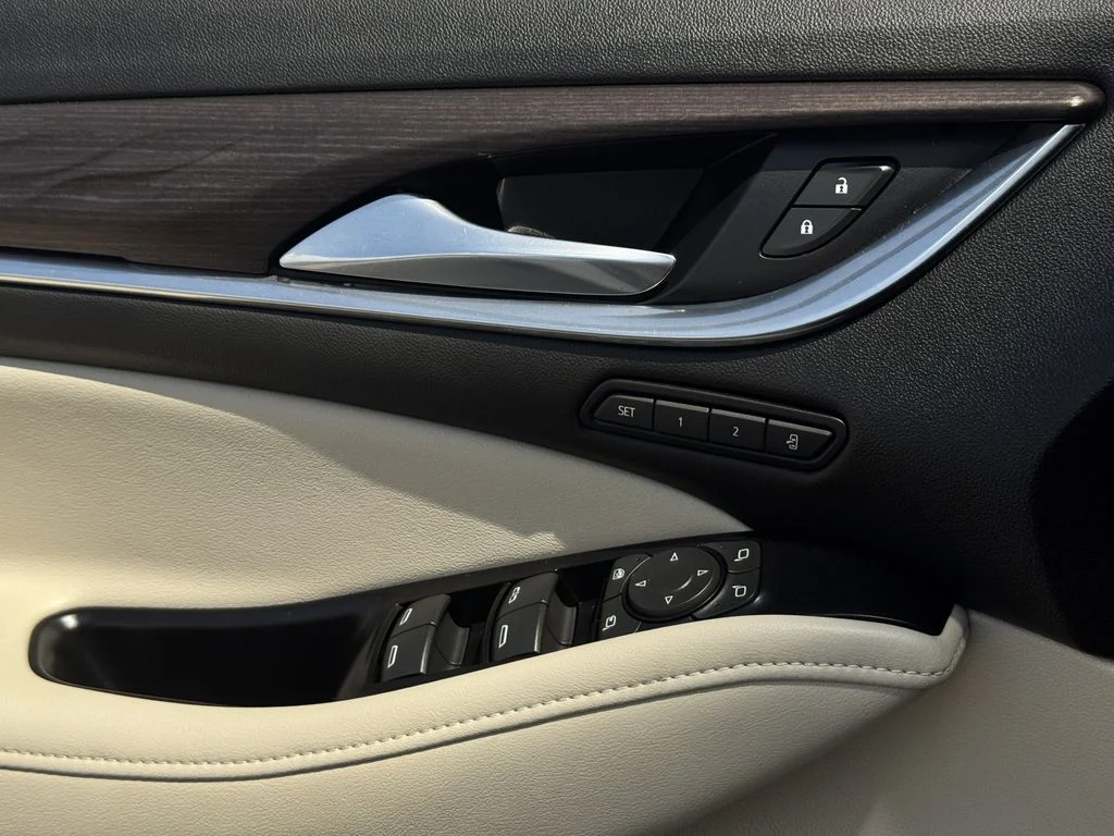 Used 2023 White Buick Avenir image 25