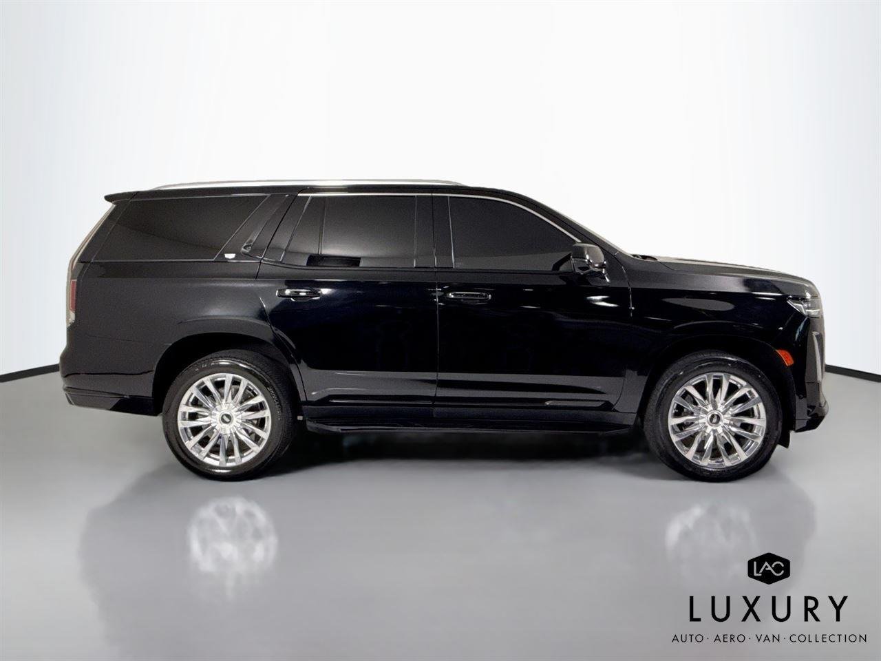 Used 2023 Black Raven Cadillac 4WD Premium Luxury | Super Cruise | Rear Seat Entertainment image 5