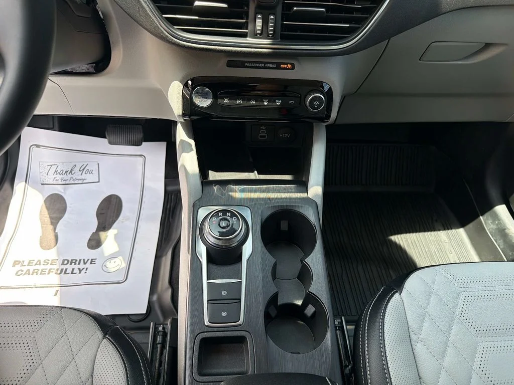 Used 2024 Gray Metallic Ford Platinum image 24
