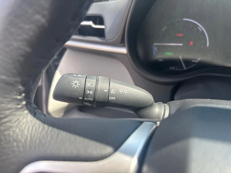 Used 2022 Silver Toyota XLE image 37