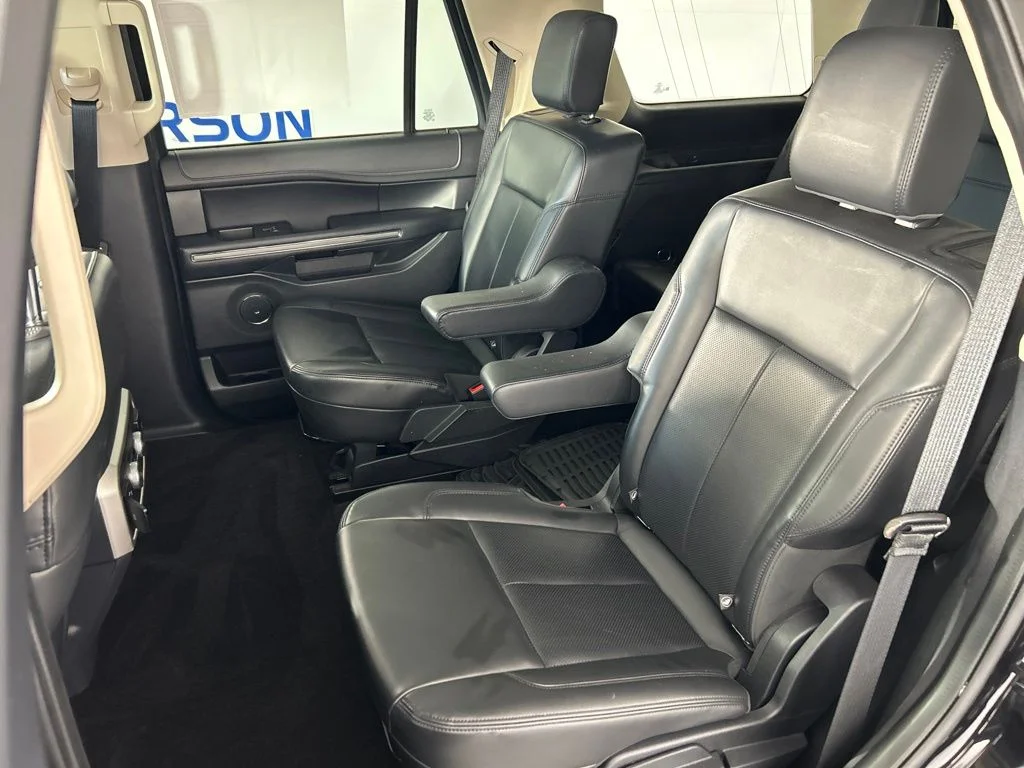 Used 2022 Black Ford XLT image 40