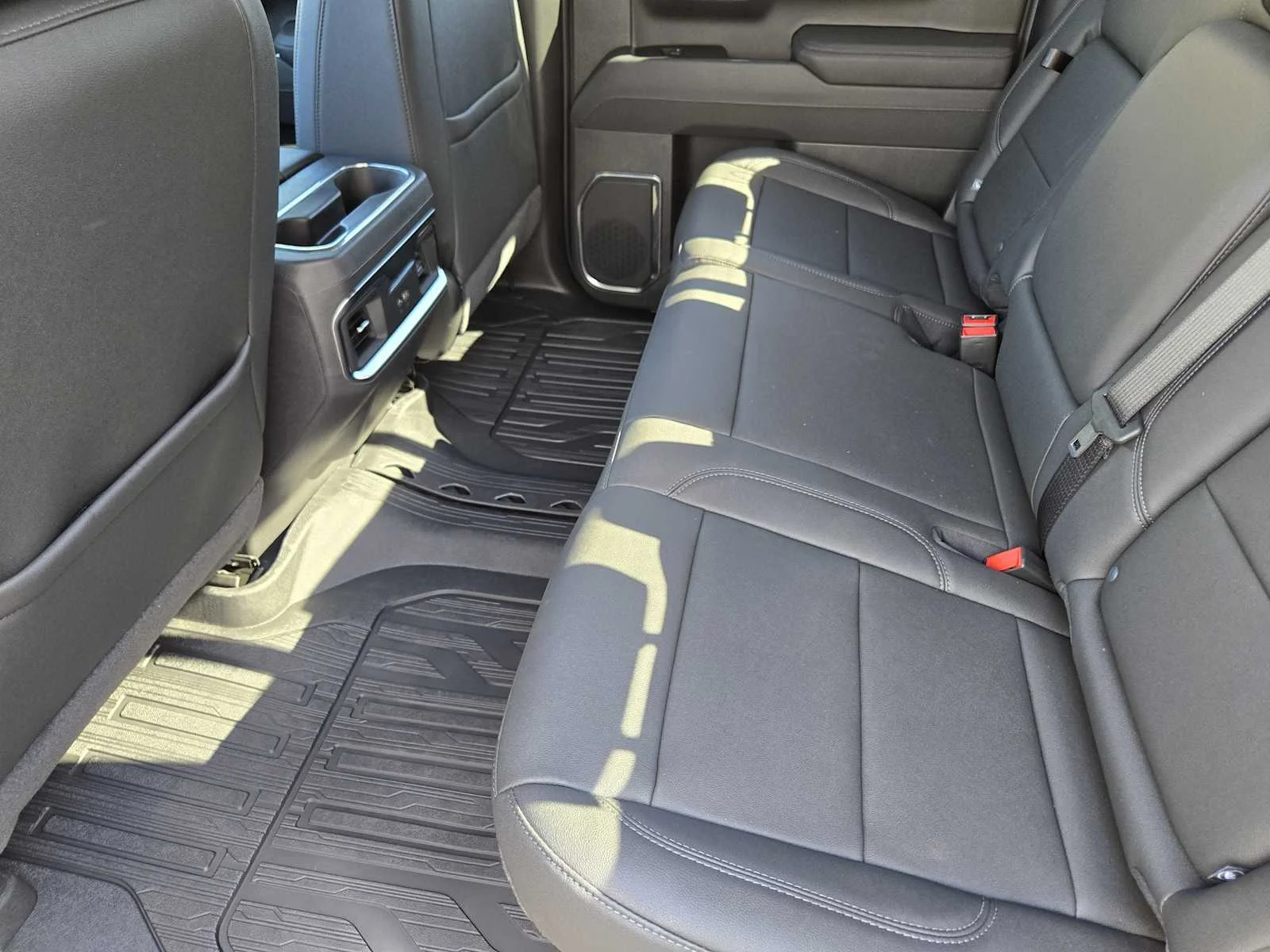 New 2026 Onyx Black GMC Elevation image 18
