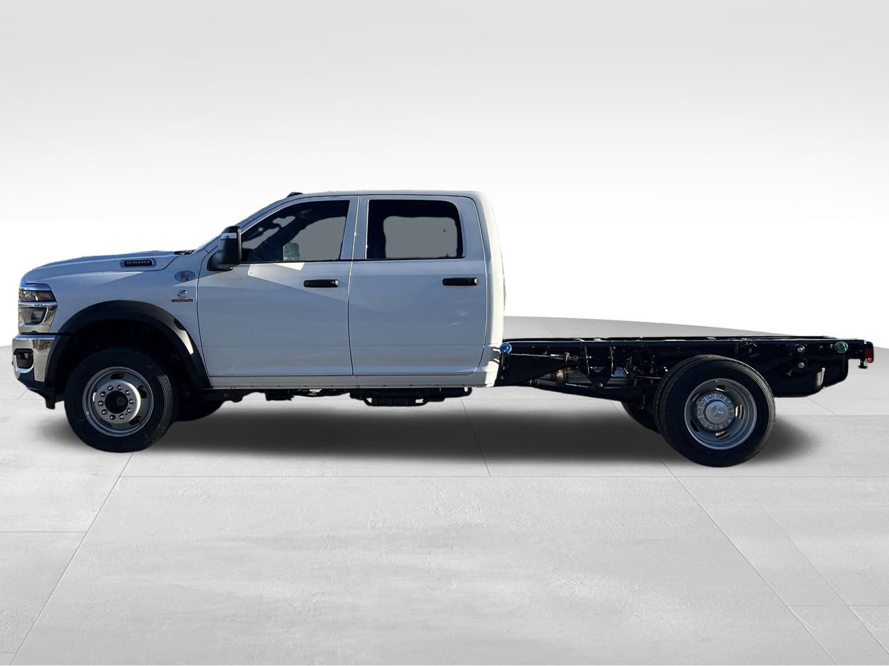 New 2026 Bright White Clear-Coat Exterior Paint RAM Tradesman image 27
