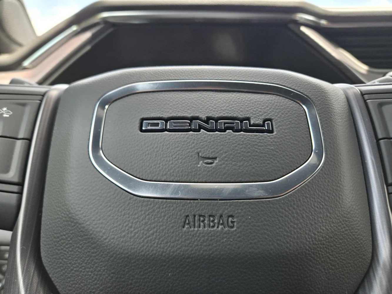 2026 GMC Sierra 1500 Denali Ultimate - Photo 16