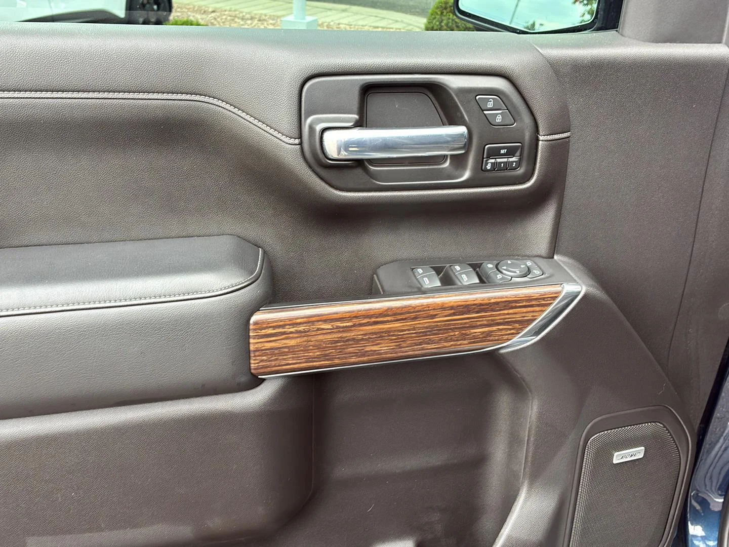 Used 2020 Northsky Blue Metallic Chevrolet High Country image 26