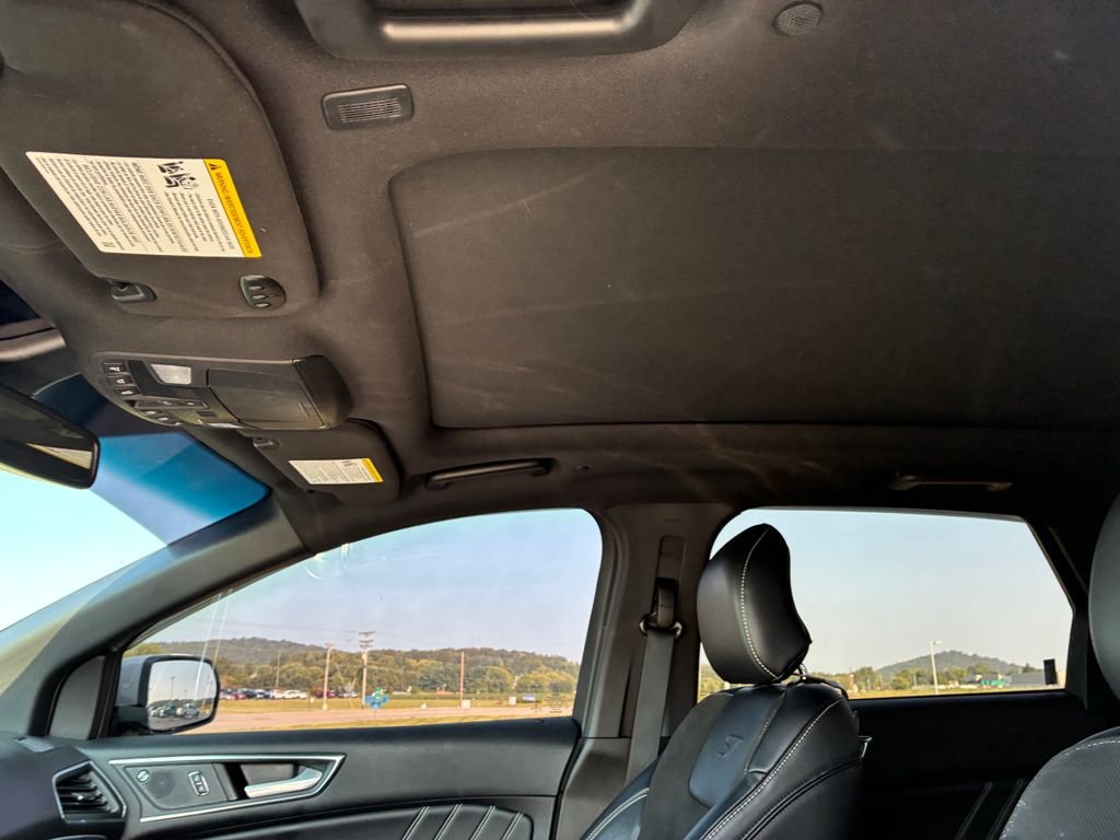 Used 2019 White Ford ST image 18