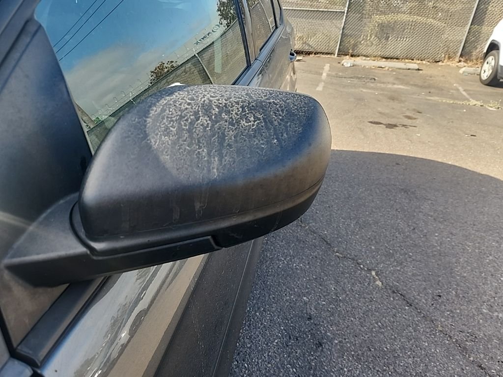 Used 2020 Gray Ford SE image 6