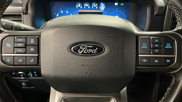 Used 2024 Agate Black Metallic Ford XLT image 15