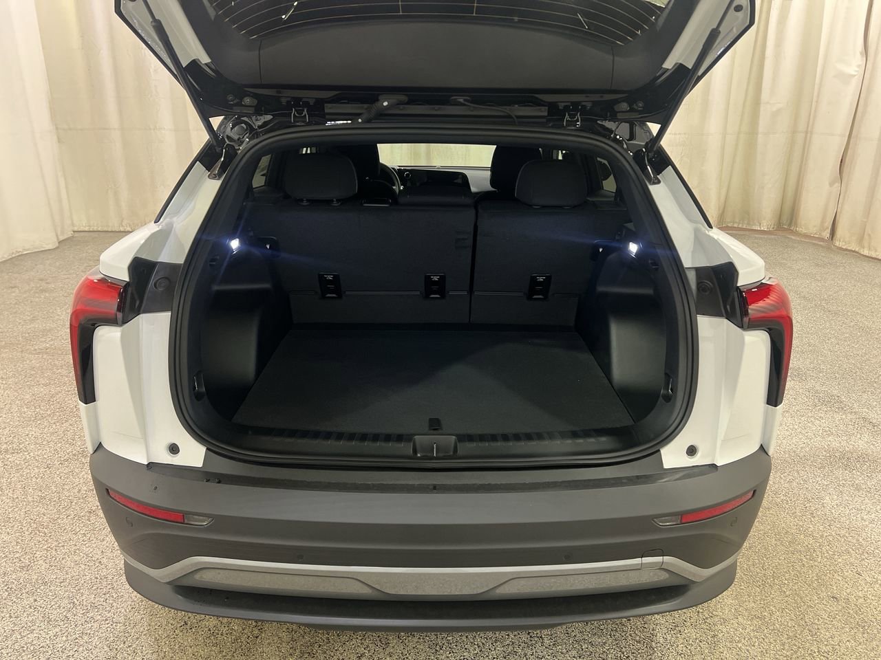 2025 Chevrolet Blazer EV LT - Photo 16