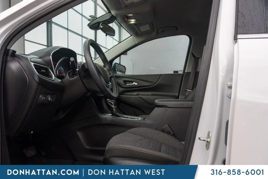 Used 2024 White Chevrolet LT image 3