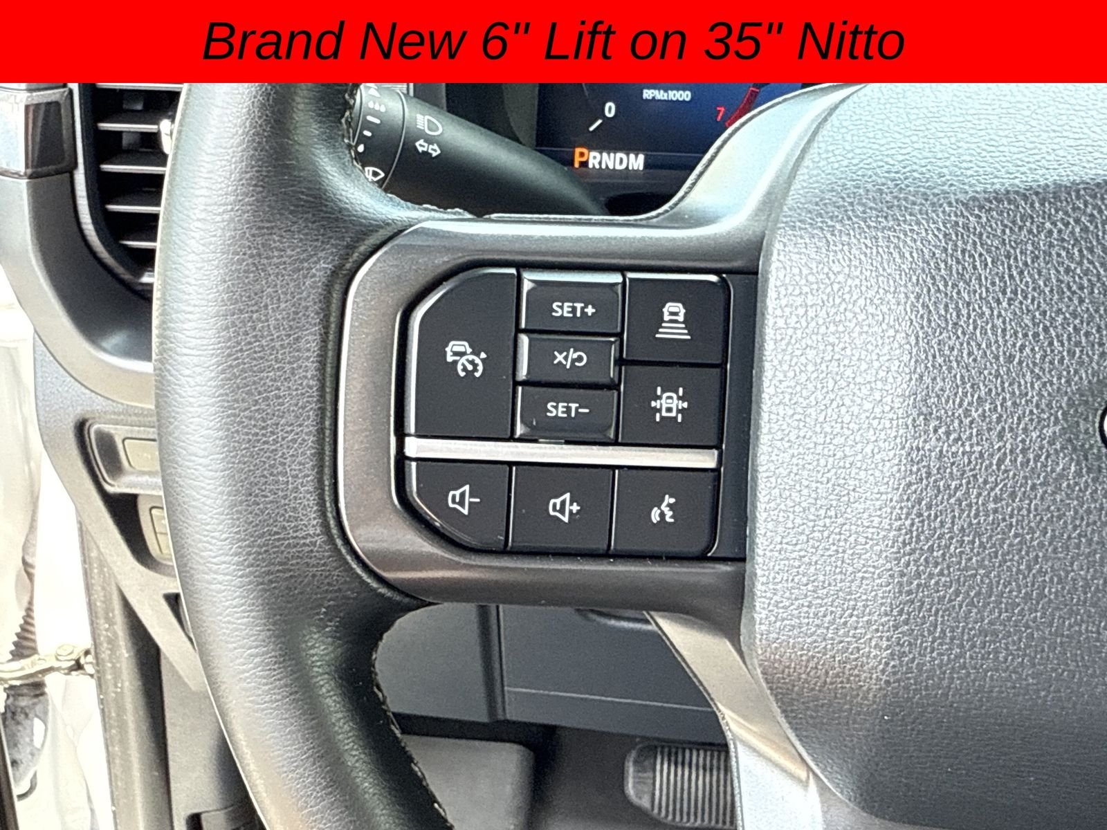 Used 2024 Oxford White Ford XLT image 30
