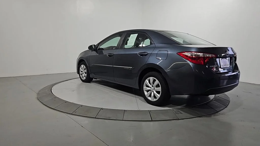 Used 2016 Gray Toyota LE image 3