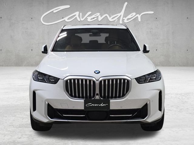 Used 2026 White BMW sDrive40i image 18